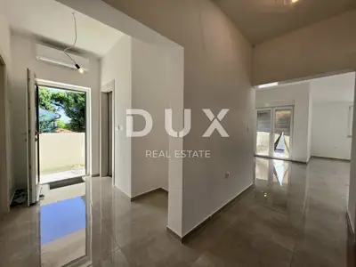 Haus 195 m², Šišan - 2 Wohneinheiten und Nebengebäude - 21