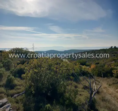 Grundstück, Brač, 9 100 m², 87 000 € - 6