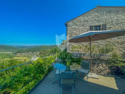 Kuća 142 m², Buje okolica - panoramski pogled na more - 13