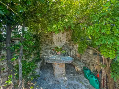 Kuća 142 m², Buje okolica - panoramski pogled na more - 18