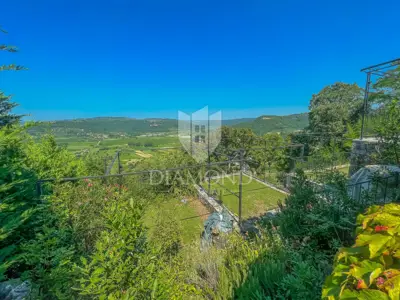 Kuća 142 m², Buje okolica - panoramski pogled na more - 19