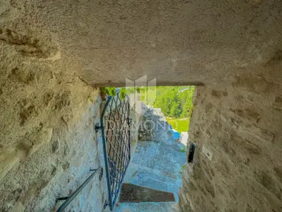 Kuća 142 m², Buje okolica - panoramski pogled na more - 17