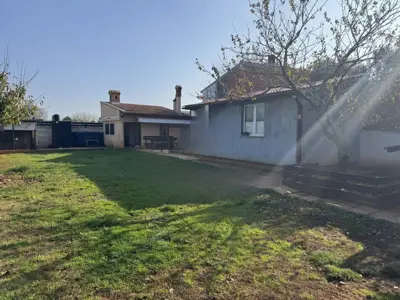 Haus 27 m², Pula - Monteserpo, Grundstück 358 m² - 2