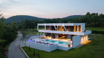 Villa 350 m², Šterna bei Grožnjan - Pool und 3 Schlafzimmer