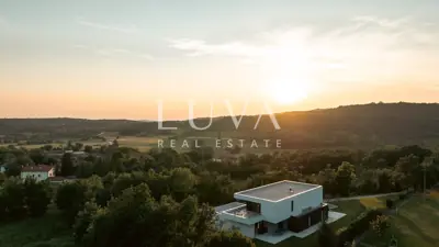 Vila 350 m², Šterna kod Grožnjana - bazen i 3 spavaće sobe - 7