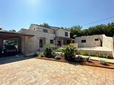 Haus zum Kauf in Uvala Soline, 220 m² - 8