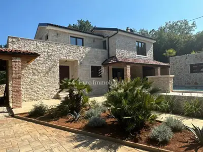 Kuća 220 m², Soline na Krku - grijani bazen