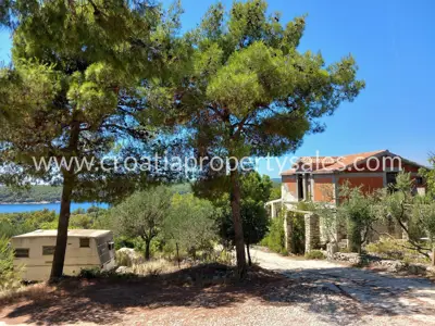 Haus, Brač, 135 m², 339 000 € - 4