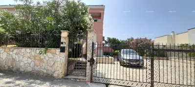Izvrsna prilika! NEKRETNINA SA UPORABNOM DOZVOLOM. Ekskluzivna prodaja stana na top lokaciji s okućnicom i parkinim mjestom. Pogled na more! - 22