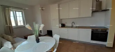 Izvrsna prilika! NEKRETNINA SA UPORABNOM DOZVOLOM. Ekskluzivna prodaja stana na top lokaciji s okućnicom i parkinim mjestom. Pogled na more! - 6