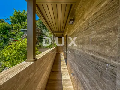 Opatija, Centar, dvosobni stan, 155 m², terasa, garaža - 11