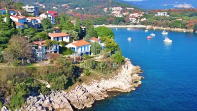 House right on the seashore, Istra, Rabac surroundings