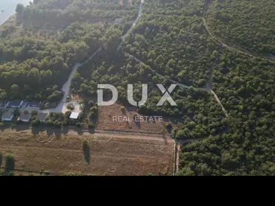 Baugrundstück 11.045 m², Biograd na Moru - 100 m vom Meer - 3
