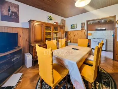 Kuća 250 m², Poreč okolica - za renovaciju i investiciju - 4