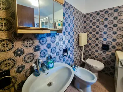 Kuća 250 m², Poreč okolica - za renovaciju i investiciju - 11