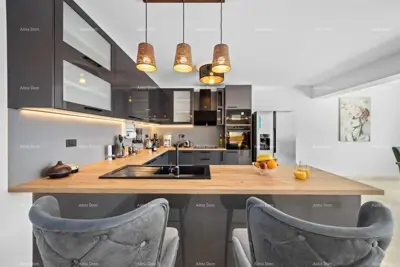 Vila 380 m², Kožljani - bazen i dodatna kuća - 10