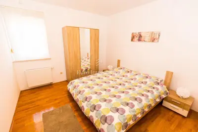 House for sale in Njivice, 402 m² - 8
