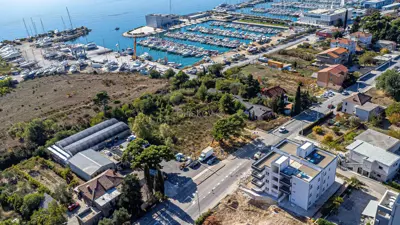 Kaštel Gomilica, gemischtes baugrundstück - 3