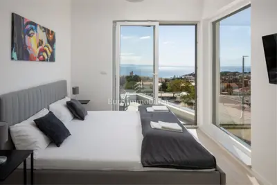 Grad Krk - penthouse s pogledom na more - 7