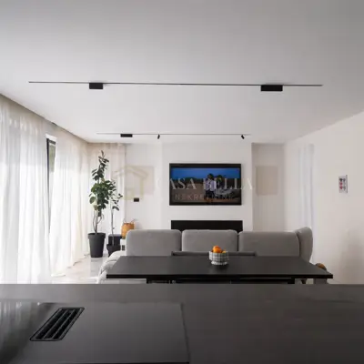 Kuća 143 m², Labin - prizemnica s okućnicom 1.073 m²