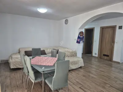 Haus in Pirovac, 3 Wohnungen und geräumiger Hof - 7