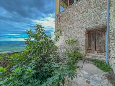House 250 m², Motovun - center and open view - 11