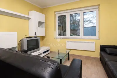 Apartment 40 m², Jurdani - quiet location and good connectivity