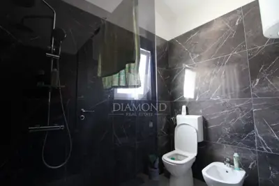 House 36 m², Labin - quiet surroundings and yard 1,080 m² - 5