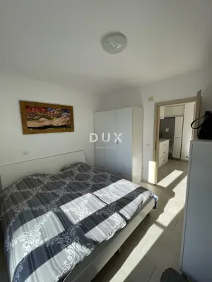 Apartment 83 m², Umag - 100 m from the sea, private parking space - 5