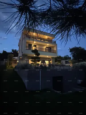 Vila 311 m², Medulin - pogled na more i šumu - 9