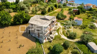 House 330 m², Podstrana - near the beach and legalized - 2
