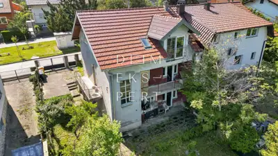 Maksimir, Haus mit drei Wohneinheiten, 250 m² zur Gestaltung und Investition