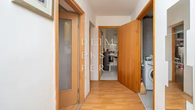 Maksimir, Haus mit drei Wohneinheiten, 250 m² zur Gestaltung und Investition - 14