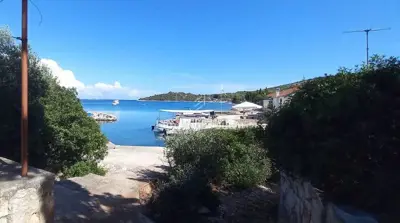 House by the sea in rohbau phase - Žut Island