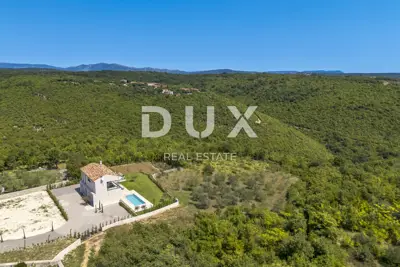 Haus 111,4 m², Labin - Pool, Sauna und zwei Terrassen