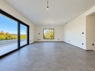 House for sale in Labin, 150 m² - 14
