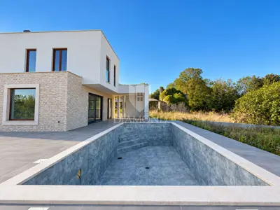 House for sale in Labin, 150 m² - 9