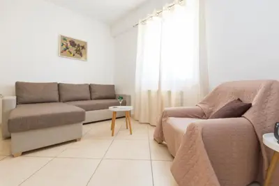 House 175 m², Buzet - view of the city and greenery - 14