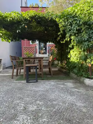 House 120 m², Pula Center - quiet street near the center