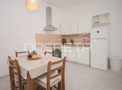 Stan 46 m², Vis centar - terasa i blizina mora - 12