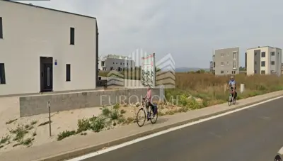 Building plot 1,802 m², Privlaka - 70 m from the sea - 5