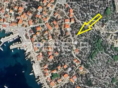 Building land 636 m², Kaprije - 120 m from the sea - 2