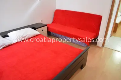 Haus 390 m², Rogoznica, erste Reihe zum Meer und Privatsphäre - 4