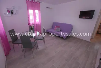 Haus 390 m², Rogoznica, erste Reihe zum Meer und Privatsphäre - 8