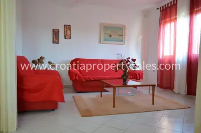 Haus 390 m², Rogoznica, erste Reihe zum Meer und Privatsphäre - 3