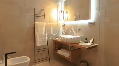 Villa 280 m², Baška auf der Insel Krk, 4 Schlafzimmer und 4 Badezimmer - 14