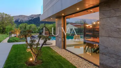 Villa 280 m², Baška auf der Insel Krk, 4 Schlafzimmer und 4 Badezimmer - 5