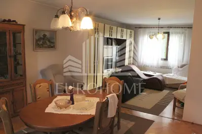 Estate 400 m², Mičevec - 27 beds and great rental potential - 9