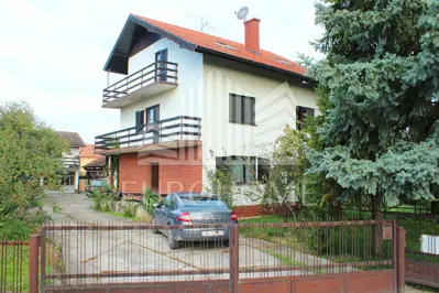 Estate 400 m², Mičevec - 27 beds and great rental potential - 2