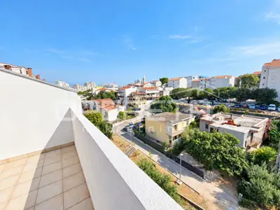 Stan 77 m², Sučidar Split - 3 sobe, terasa i balkon - 21
